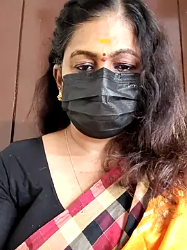 Snapshot of Sweetie_swetha37 chatting on 09.28.25 Sweetie swetha37 online show from 09.28.25