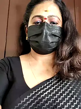 Snapshot of Sweetie_swetha37 chatting on 09.30.25 Sweetie swetha37 online show from 09.30.25