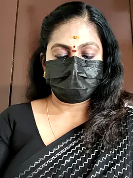 Snapshot of Sweetie_swetha37 chatting on 10.04.25 Sweetie swetha37 online show from 10.04.25