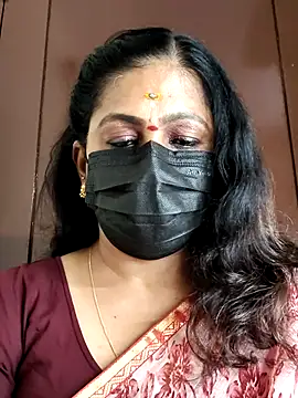 Snapshot of Sweetie_swetha37 chatting on 10.06.25 Sweetie swetha37 online show from 10.06.25