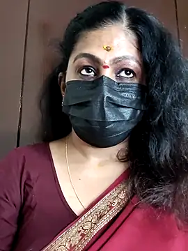 Snapshot of Sweetie_swetha37 chatting on 10.07.25 Sweetie swetha37 online show from 10.07.25