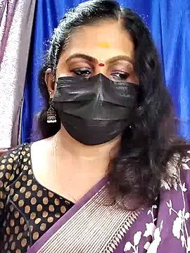 Snapshot of Sweetie_swetha37 chatting on 10.16.25 Sweetie swetha37 online show from 10.16.25