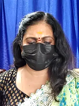 Snapshot of Sweetie_swetha37 chatting on 10.30.25 Sweetie swetha37 online show from 10.30.25