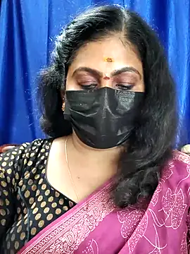 Snapshot of Sweetie_swetha37 chatting on 10.30.25 Sweetie swetha37 online show from 10.30.25