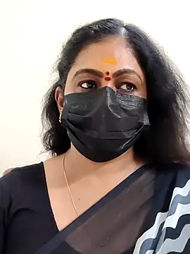 Snapshot of Sweetie_swetha37 chatting on 11.02.25 Sweetie swetha37 online show from 11.02.25