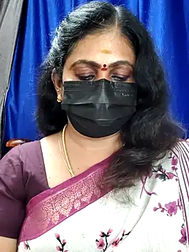 Snapshot of Sweetie_swetha37 chatting on 11.09.25 Sweetie swetha37 online show from 11.09.25