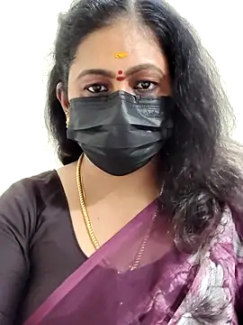 Snapshot of Sweetie_swetha37 chatting on 11.14.25 Sweetie swetha37 online show from 11.14.25