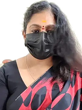Snapshot of Sweetie_swetha37 chatting on 11.23.25 Sweetie swetha37 online show from 11.23.25