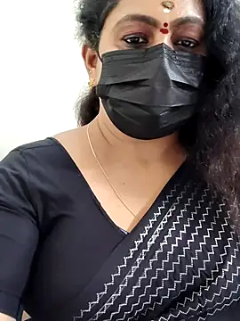 Snapshot of Sweetie_swetha37 chatting on 11.30.25 Sweetie swetha37 online show from 11.30.25