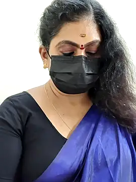 Snapshot of Sweetie_swetha37 chatting on 12.01.25 Sweetie swetha37 online show from 12.01.25