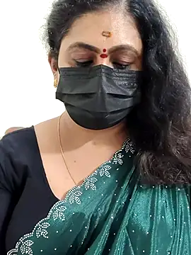 Snapshot of Sweetie_swetha37 chatting on 12.02.25 Sweetie swetha37 online show from 12.02.25