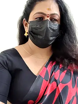 Snapshot of Sweetie_swetha37 chatting on 12.14.25 Sweetie swetha37 online show from 12.14.25