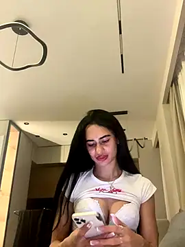 itsyourgirltee online show from 11.13.25