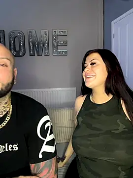 ciaraandbenzo online show from 10.16.25