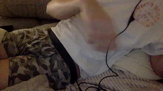 Snapshot of Breezydicksn chatting on 11.13.25 Breezydicksn online show from 11.13.25