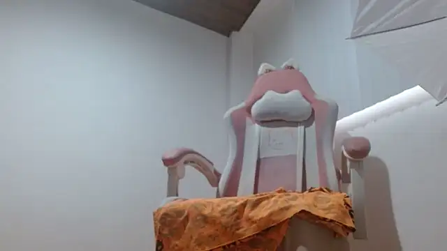 Crystal Star  online show from 12.16.25