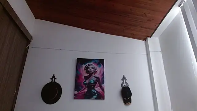 Crystal Star  online show from 04.11.26