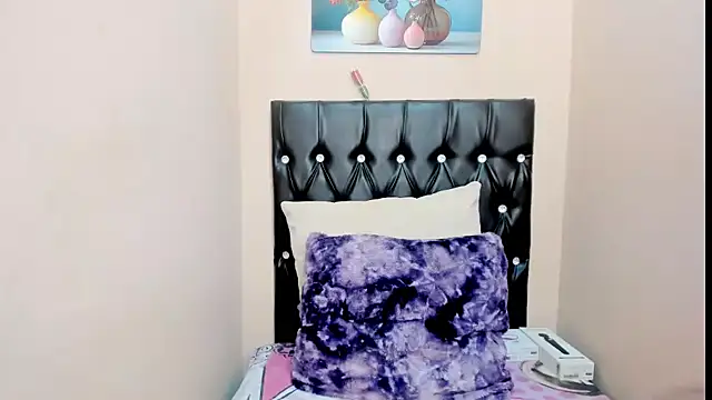 Toxicfantasy4u online show from 04.15.26