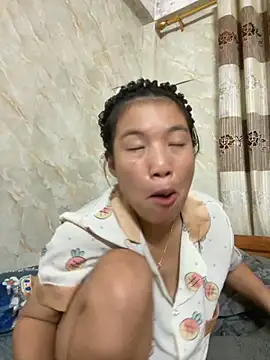 Snapshot of QueenLink chatting on 09.21.25 QueenLink online show from 09.21.25