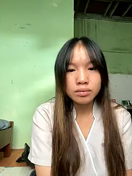 Snapshot of QueenLink chatting on 10.12.25 QueenLink online show from 10.12.25