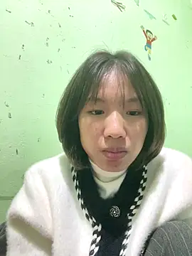 Snapshot of QueenLink chatting on 11.26.25 QueenLink online show from 11.26.25