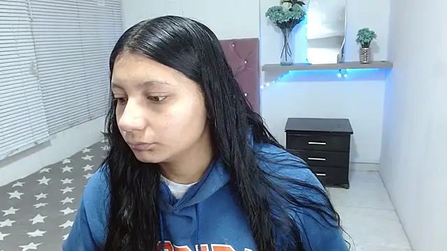 Snapshot of pixiefuckass chatting on 09.15.25 pixiefuckass online show from 09.15.25