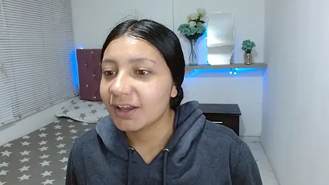 Snapshot of pixiefuckass chatting on 09.30.25 pixiefuckass online show from 09.30.25