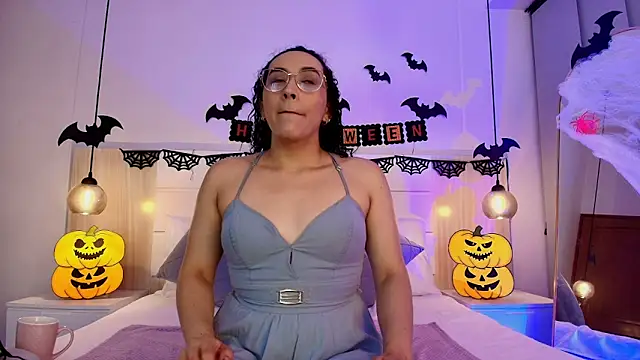 Snapshot of alehia_cute chatting on 10.26.25 alehia cute online show from 10.26.25