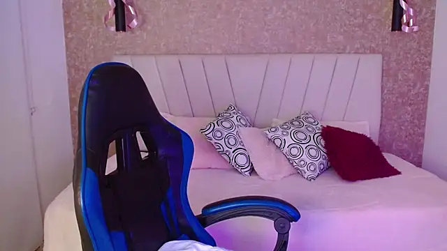 Amaranta carey online show from 11.26.25