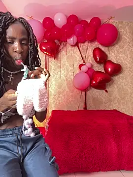 Snapshot of MorenaLush_Eup chatting on 02.27.26 MorenaLush Eup online show from 02.27.26