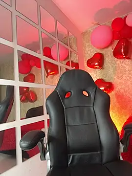 Snapshot of MorenaLush_Eup chatting on 03.17.26 MorenaLush Eup online show from 03.17.26