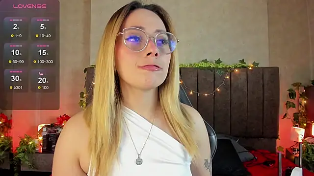 LanaMills  online show from 03.21.26