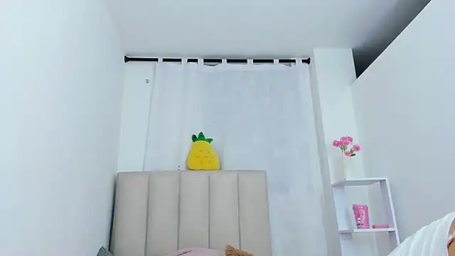 Snapshot of ImEmily444 chatting on 11.15.25 ImEmily444 online show from 11.15.25