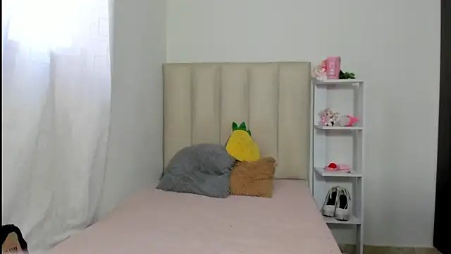 Snapshot of ImEmily444 chatting on 12.15.25 ImEmily444 online show from 12.15.25