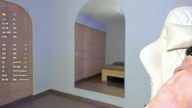 HannahMontgomery online show from 01.10.26