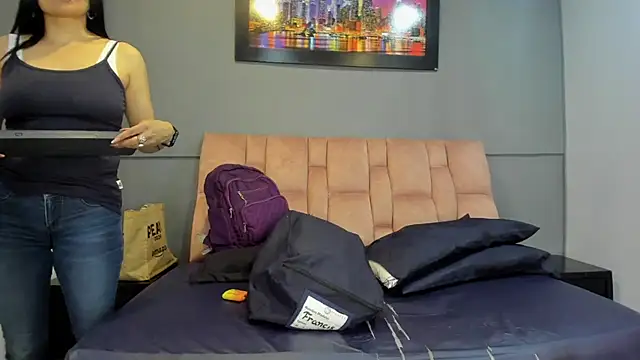 CharlotteCottin online show from 11.17.25