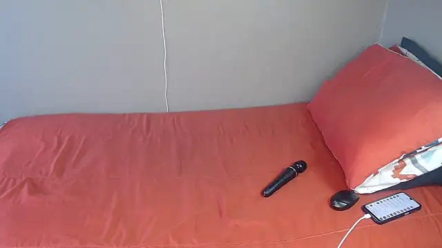 Lunalee online show from 10.31.25