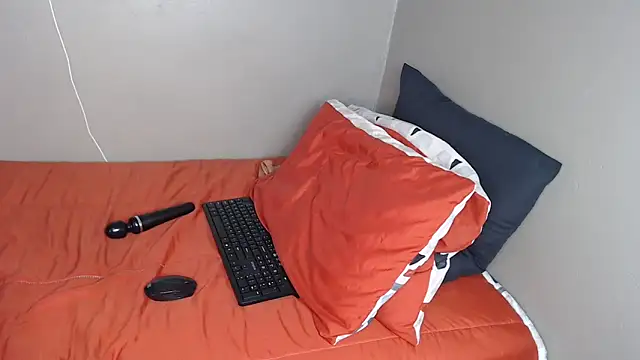 Lunalee online show from 11.16.25