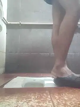 Snapshot of BasicGoal96 chatting on 09.18.25 BasicGoal96 online show from 09.18.25