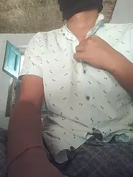 Snapshot of BasicGoal96 chatting on 10.24.25 BasicGoal96 online show from 10.24.25