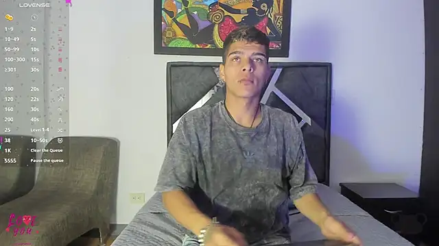 Snapshot of wyatt_3 chatting on 11.06.25 wyatt 3 online show from 11.06.25