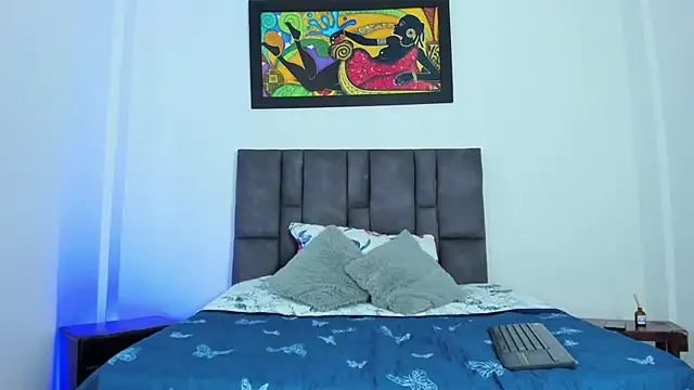 Snapshot of wyatt_3 chatting on 11.15.25 wyatt 3 online show from 11.15.25