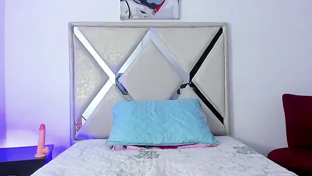 Snapshot of wyatt_3 chatting on 11.28.25 wyatt 3 online show from 11.28.25