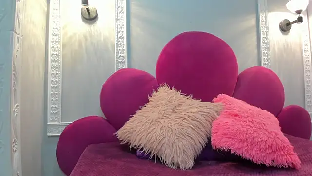 Saammy 17 online show from 10.25.25