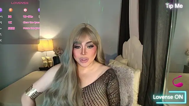 Snapshot of Unforgettable_Maria chatting on 11.07.25 Unforgettable Maria online show from 11.07.25