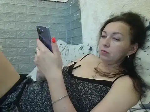 DanaNeon online show from 06.30.26