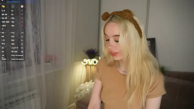 Snapshot of JaymieVigen chatting on 01.09.26 JaymieVigen online show from 01.09.26