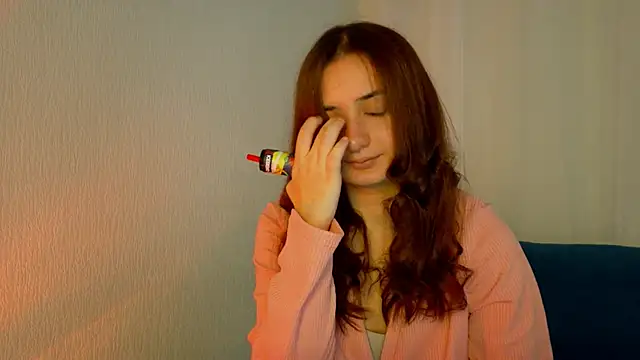 Snapshot of Lelia_Vibe chatting on 10.22.25 Lelia Vibe online show from 10.22.25