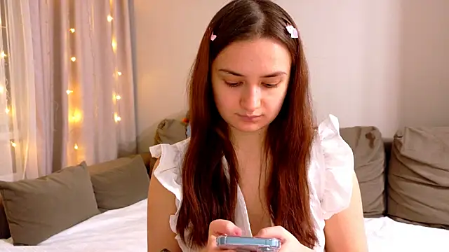 Snapshot of Lelia_Vibe chatting on 11.23.25 Lelia Vibe online show from 11.23.25