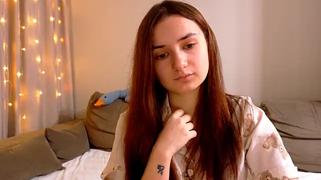 Snapshot of Lelia_Vibe chatting on 12.15.25 Lelia Vibe online show from 12.15.25